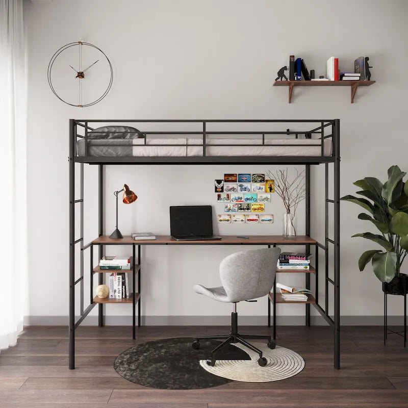 Lit mezzanine double en métal avec table, étagères, garde-corps et échelles