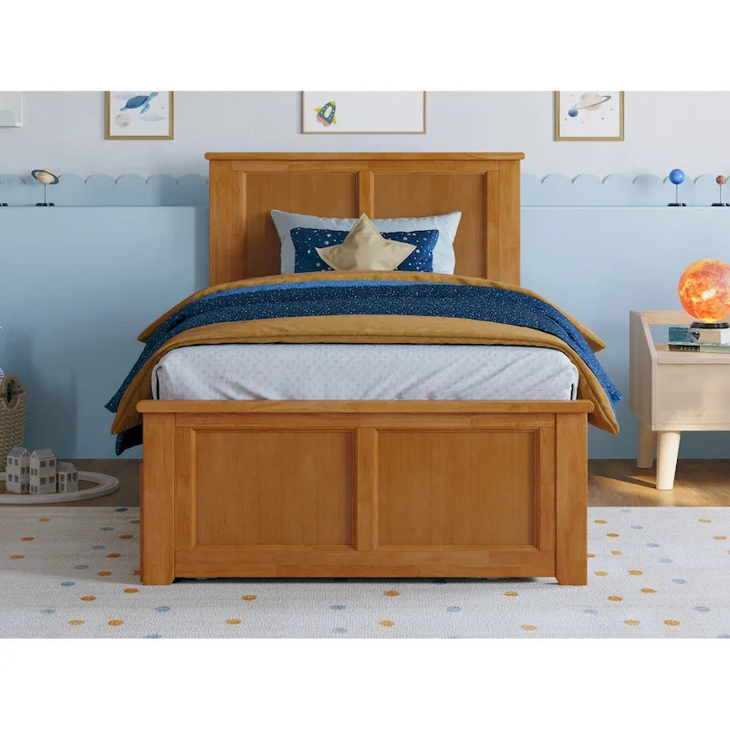 Lit plateforme avec pied de lit assorti et lit gigogne double