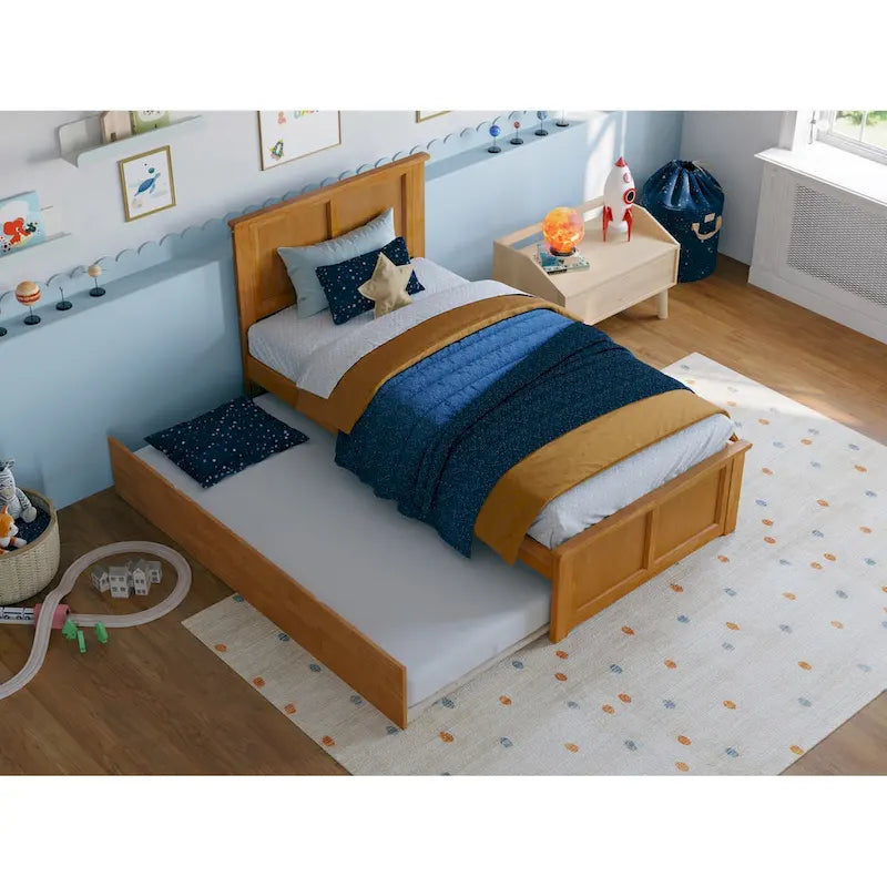 Lit plateforme avec pied de lit assorti et lit gigogne double
