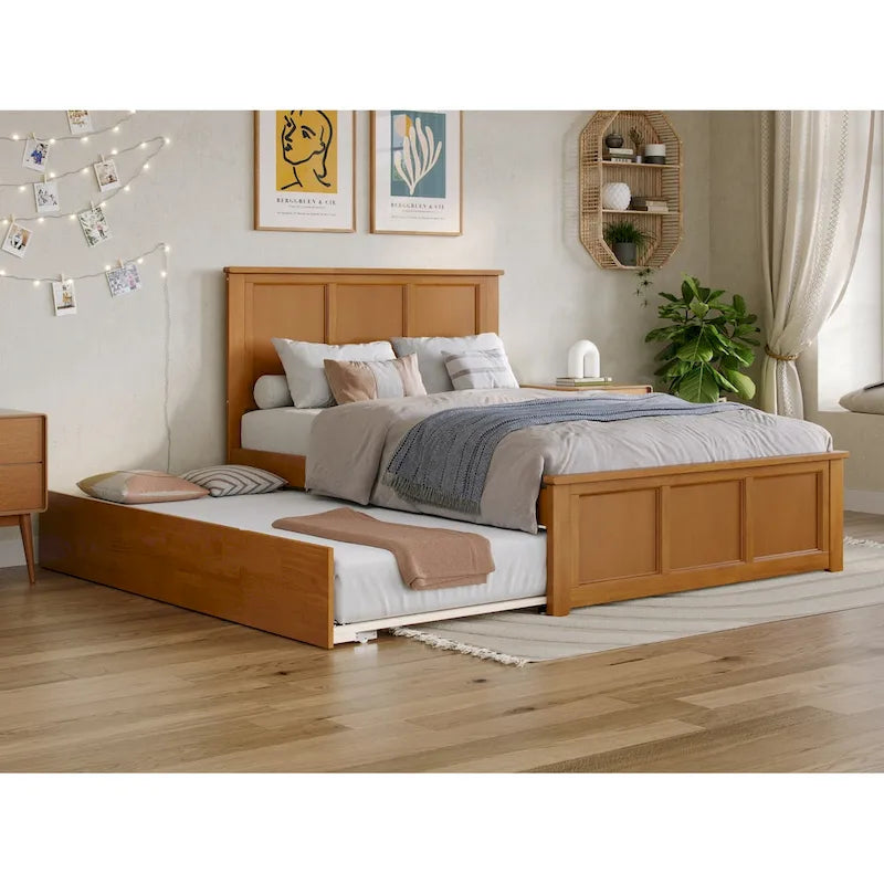 Lit plateforme avec pied de lit assorti et lit gigogne double