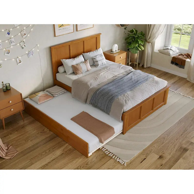 Lit plateforme avec pied de lit assorti et lit gigogne double