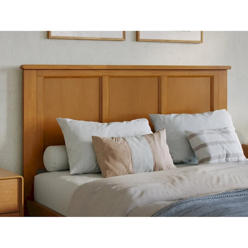 Lit plateforme avec pied de lit assorti et lit gigogne double