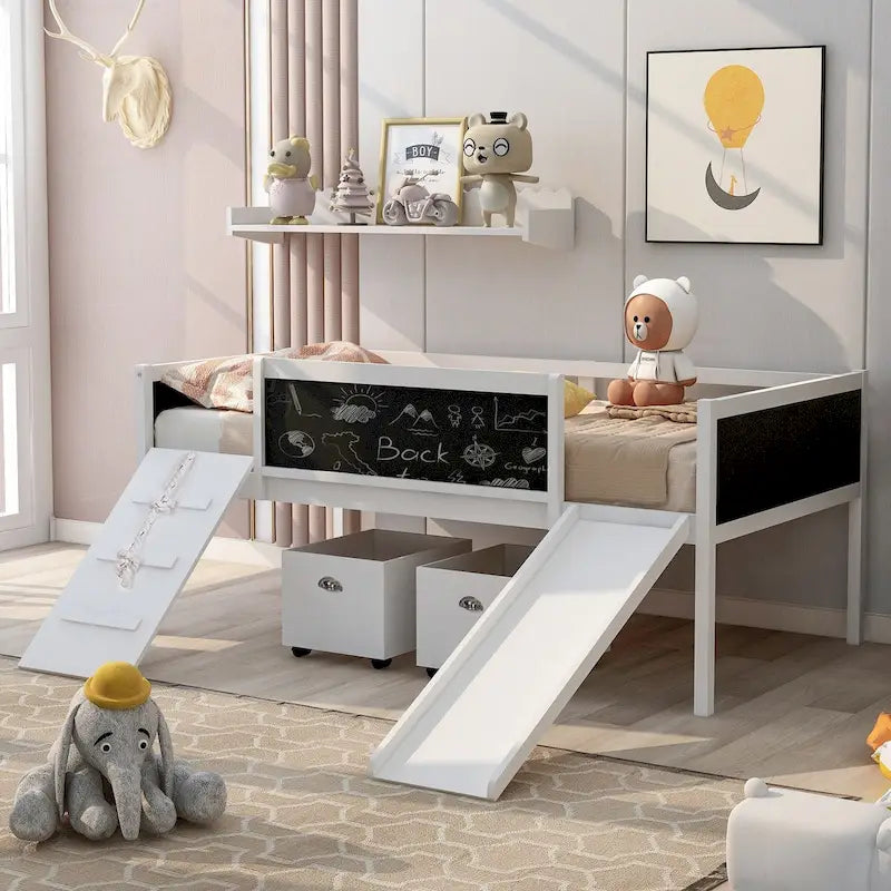 Lit mezzanine simple en bois avec garde-corps, deux boîtes de rangement et tableau double face, cadre d'escalade et corde